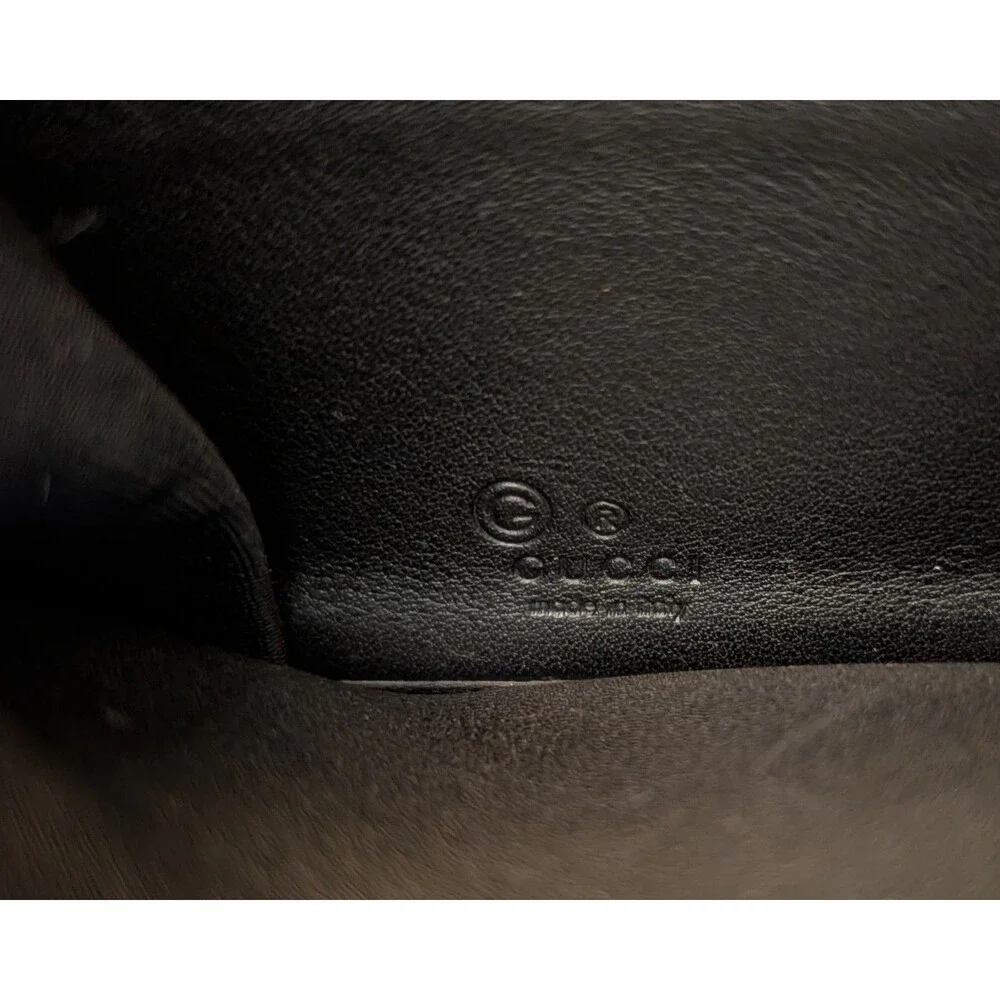 GUCCI Round Zip Micro Guccissima Wallet